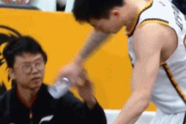 廣廈逆襲！遼寧男籃新賽季首戰(zhàn)失利遭遇慘敗